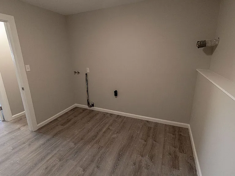 7304 N Moberly Dr — Photo 28