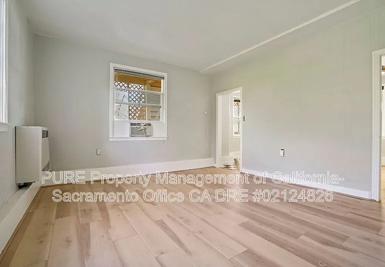 2324 Castro Way — Photo 13