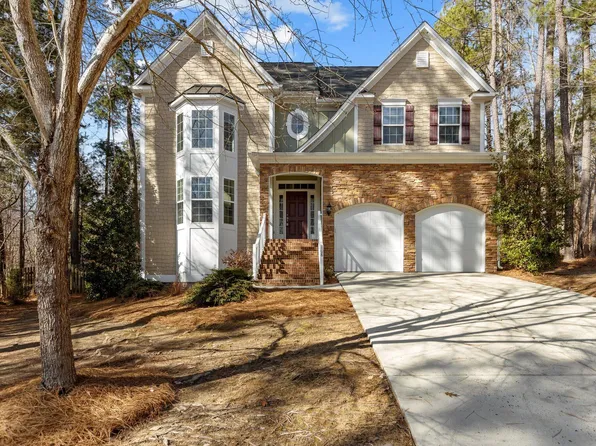 108 S Duelling Oaks Dr, Chapel Hill, NC 27517