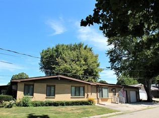 208 Ash Ave, Morrison, IL 61270