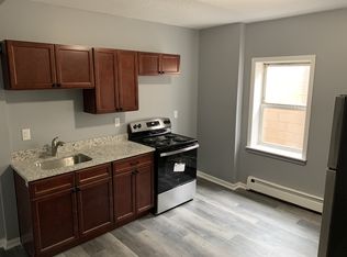 692-700 Park Street, Hartford, CT 06106