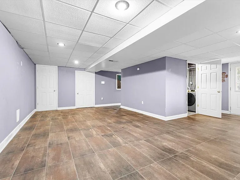 2313 King St NE — Photo 24