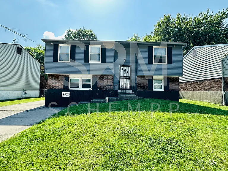 8507 Bost Ln — Photo 2
