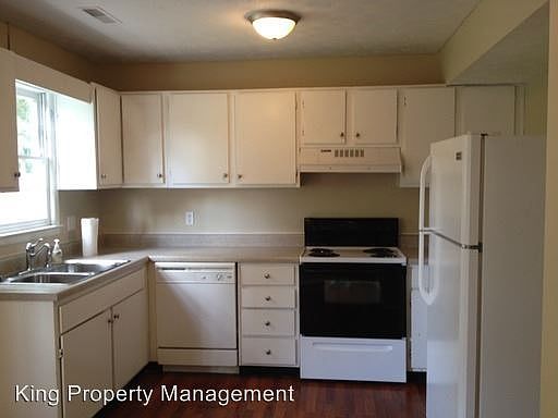 2nd image of 5006 Buggy Ln APT 4