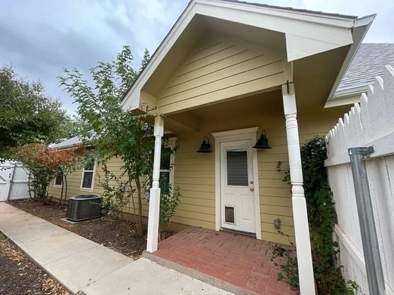 1041 Cabernet Dr — Photo 18