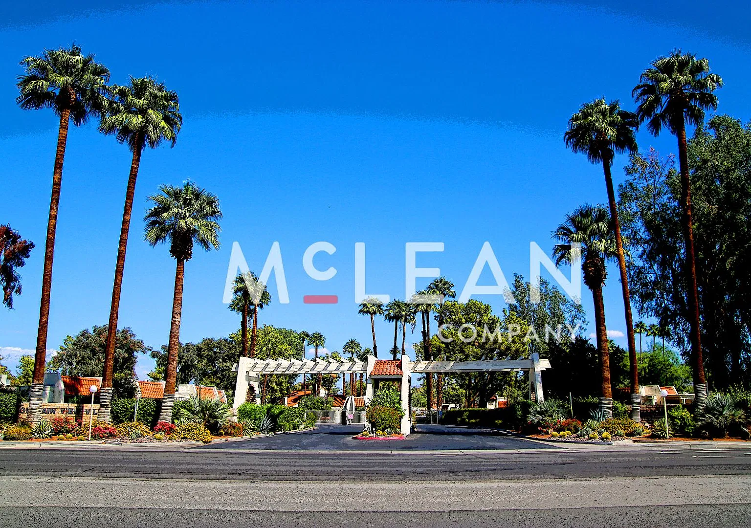*Coming Soon* 1 Bedroom Condo in Desirable Mountain View Villas — Photo 1