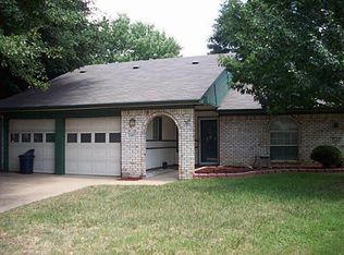 2307 Zapata Dr, Arlington, TX 76015