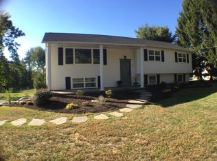 33 Gold Rd, Wappingers Falls, NY 12590