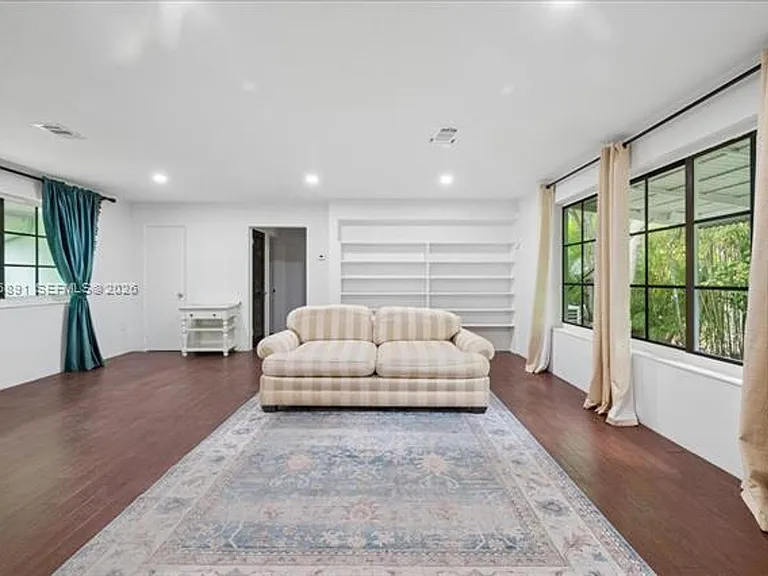 3490 William Ave — Photo 6