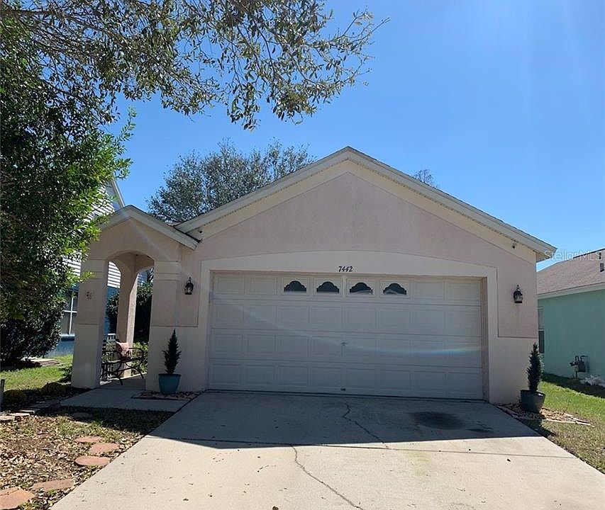 1st image of 7442 Oxford Garden Cir