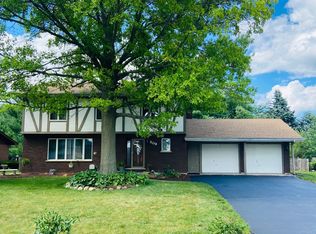 209 Georgeanna St, Yorkville, IL 60560