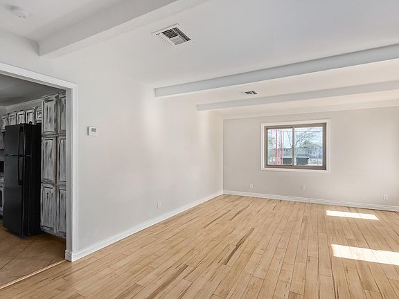 5th image of 440 W Taylor Ave