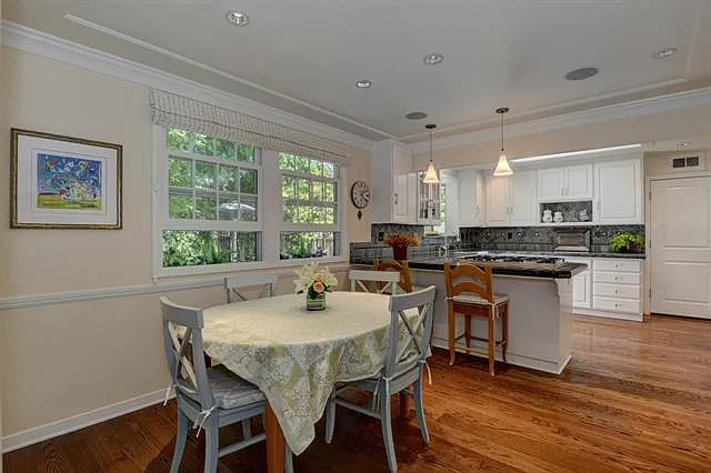 826 Parma Way — Photo 2