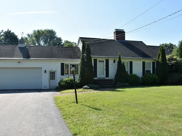 31 Old Turnpike Rd, Thompson, CT 06277