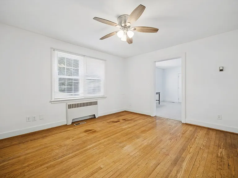 9450 Selby Pl — Photo 6