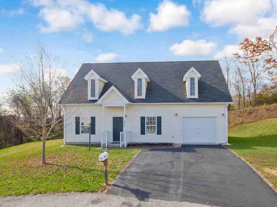1st image of 202 Wistaria Dr