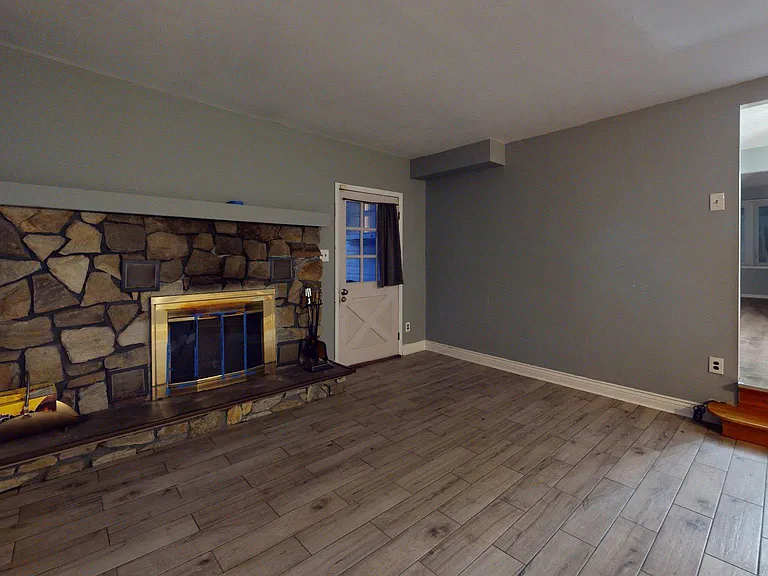 669 N Henderson Rd — Photo 71