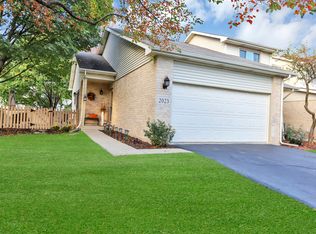 2023 Yellow Daisy Ct, Naperville, IL 60563