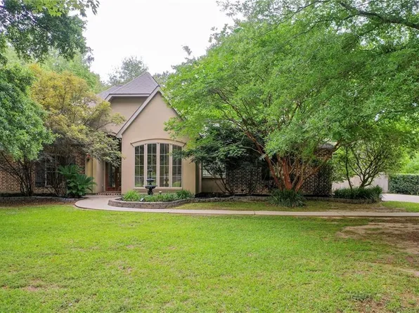216 Secluded Oaks Ln, Madisonville, LA 70447