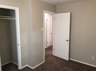 231 Flora Dr, Saint Louis, MO