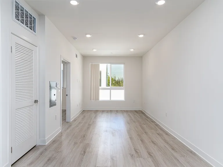 Welcome to Soul Noho. Now Leasing! — Photo 25