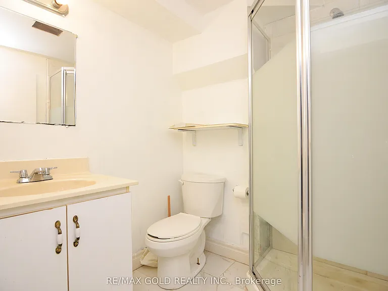 9 Ravenswood Dr #BASEMENT — Photo 13