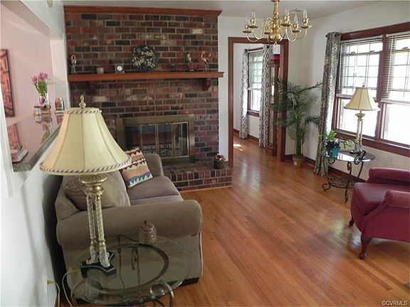 3rd image of 4600 Monaco Dr