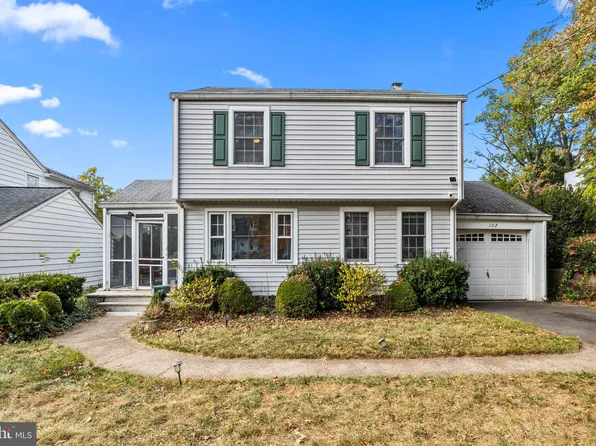 102 Palmer Ln, Ewing, NJ 08618