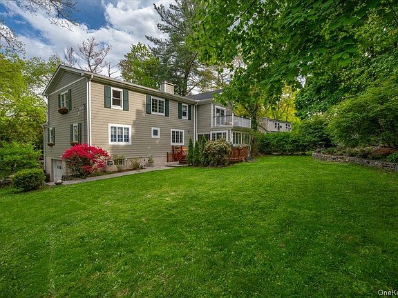3rd image of 199 Hickory Grove Drive E