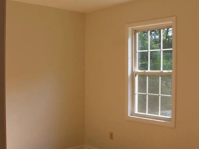 2538 Lewis Dr — Photo 9