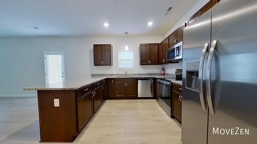 5014 Fallmeade Rd Kernersville, NC 27284 Stylish New Build in Kernersville's Growing Community — Photo 2