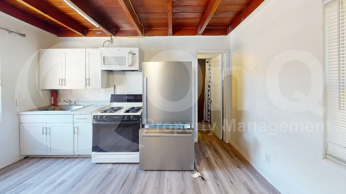 Studio, 1.0 bath, 1120 sqft, $550 — Photo 3