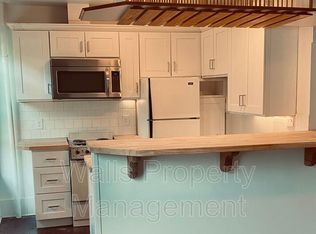 1908 8th Ave N APT 5, Seattle, WA 98109