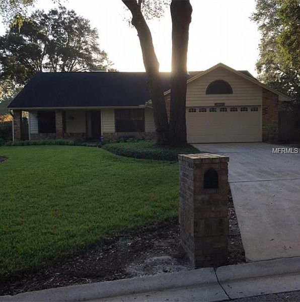 1st image of 926 Carissa Ln