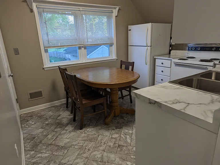 316 S Macomb St #2 — Photo 8