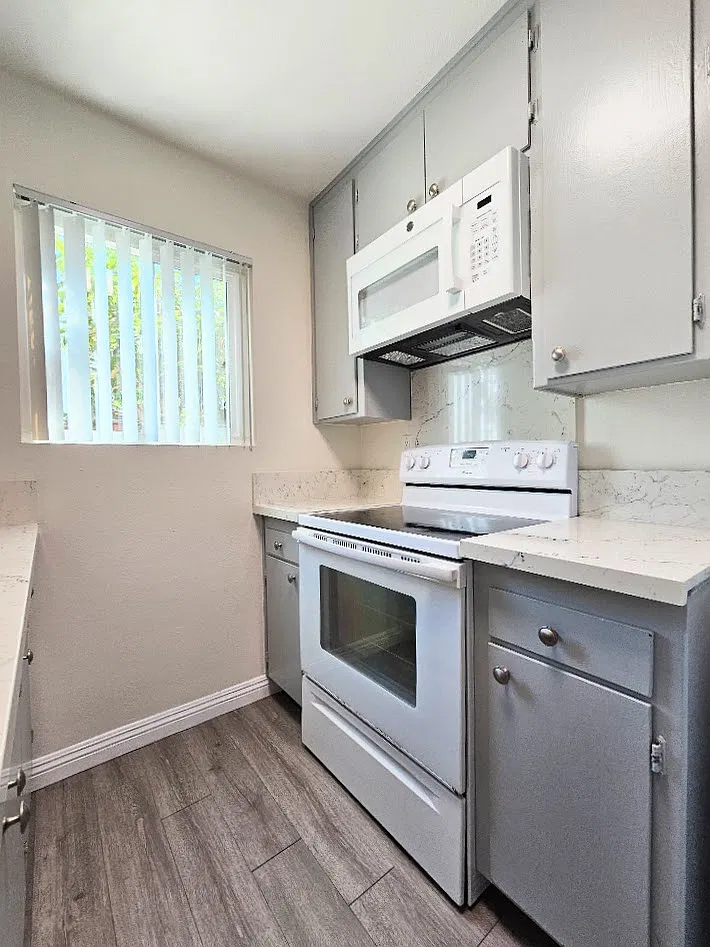 1 bed, 724 sqft, $2,295 — Photo 2