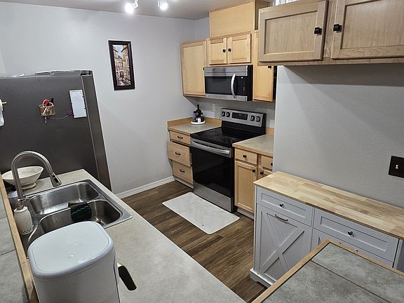 3rd image of 6405 Isaac Ave SE Unit H