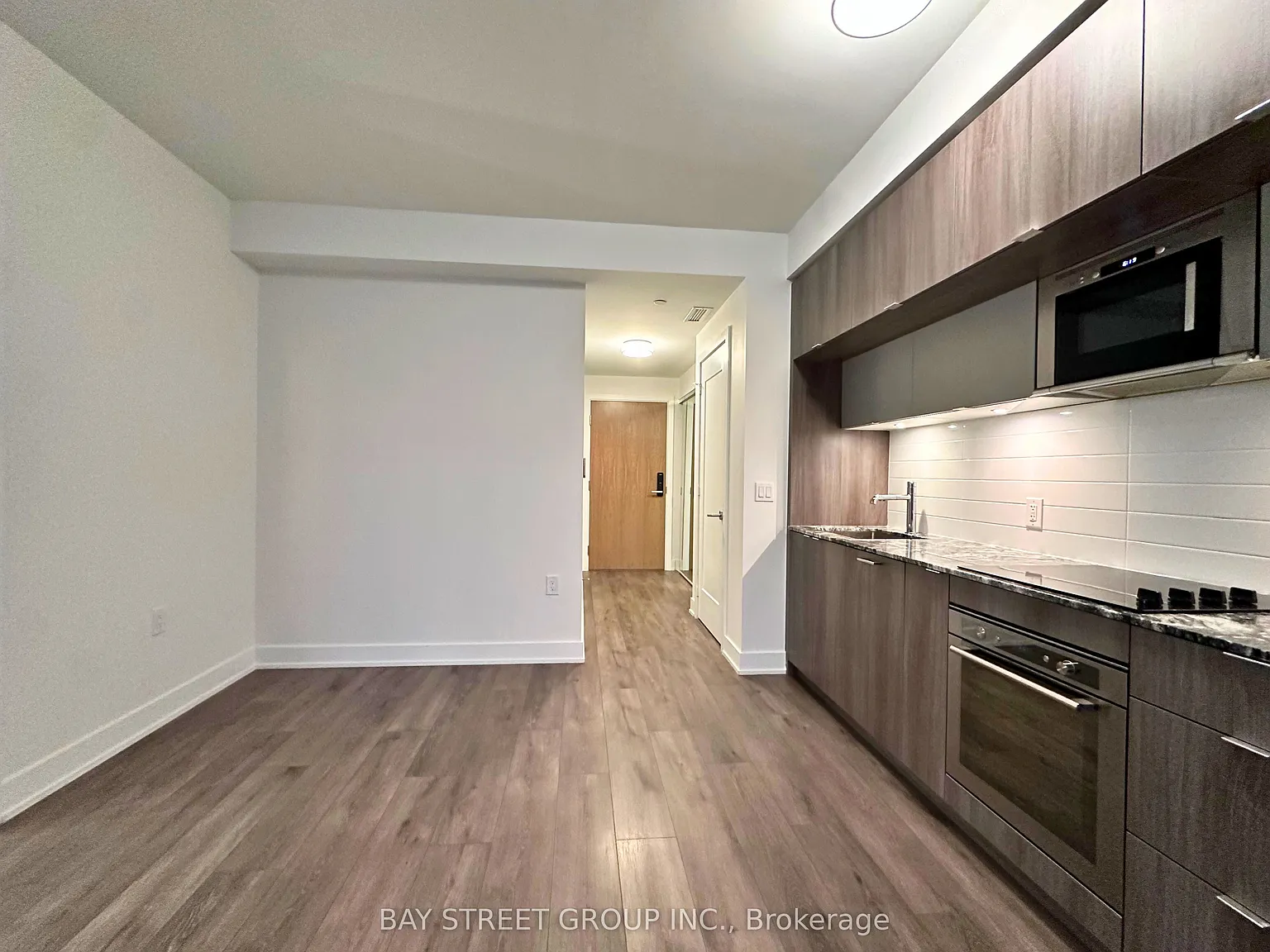 1 bed, $2,300 — Photo 2