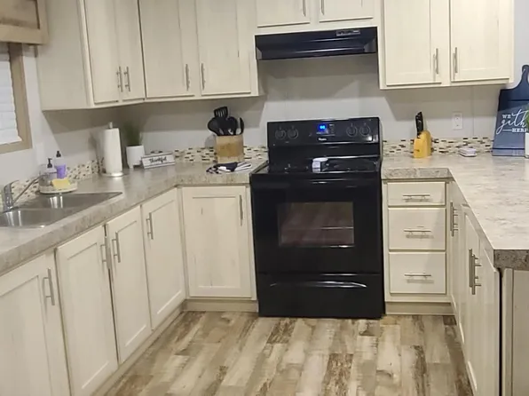 703 Monterey St, Carlsbad, NM 88220