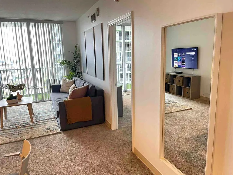 1750 N Bayshore Dr #2211 — Photo 18