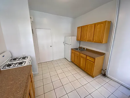 Rented by Taichi Fudosan | media 8