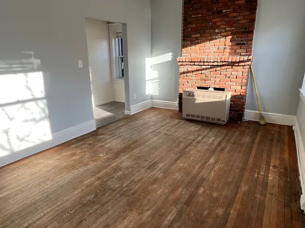 482 Elmwood Ave #204, Buffalo, NY 14222