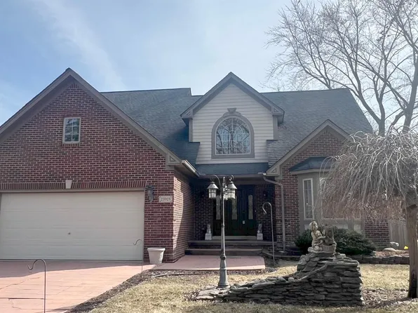 23928 Haynes St, Farmington Hills, MI 48336