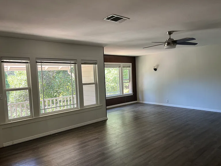 324 Vine St — Photo 5