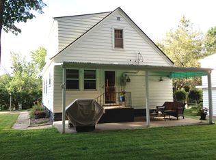 6013 45th St N, Oakdale, MN 55128