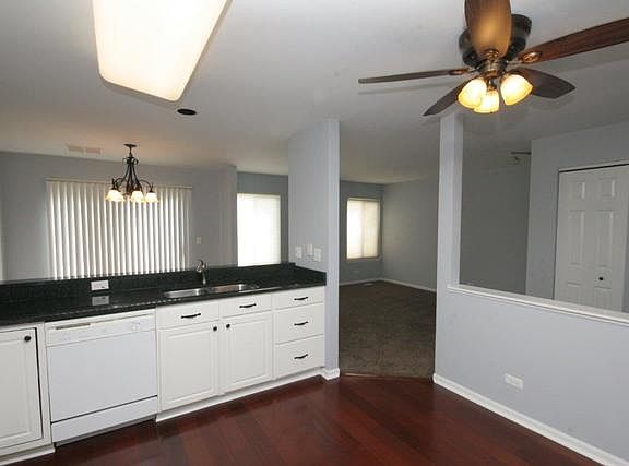 4th image of 2104 Orchard Ln