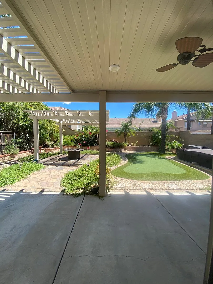 Rancho Cucamonga 4 Bedroom Home with Jacuzzi — Photo 2