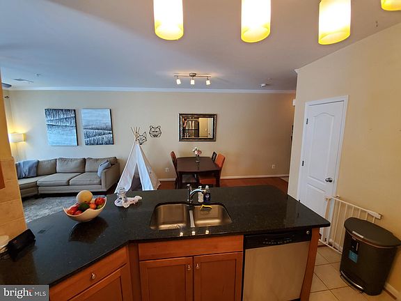 5th image of 19328 Diamond Lake Dr