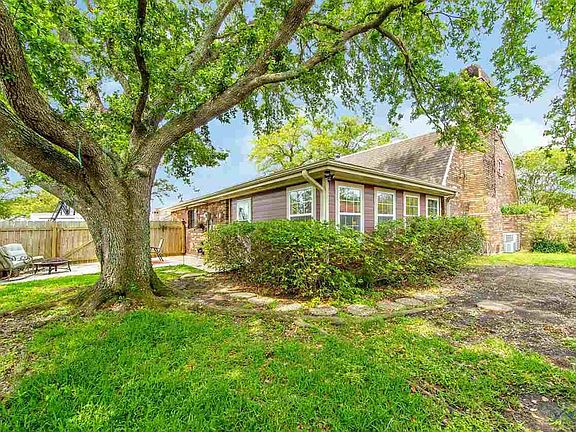 5th image of 205 Nederland Dr