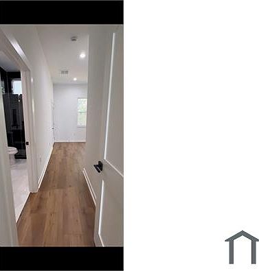 5th image of 5029 Van Fleet St #A